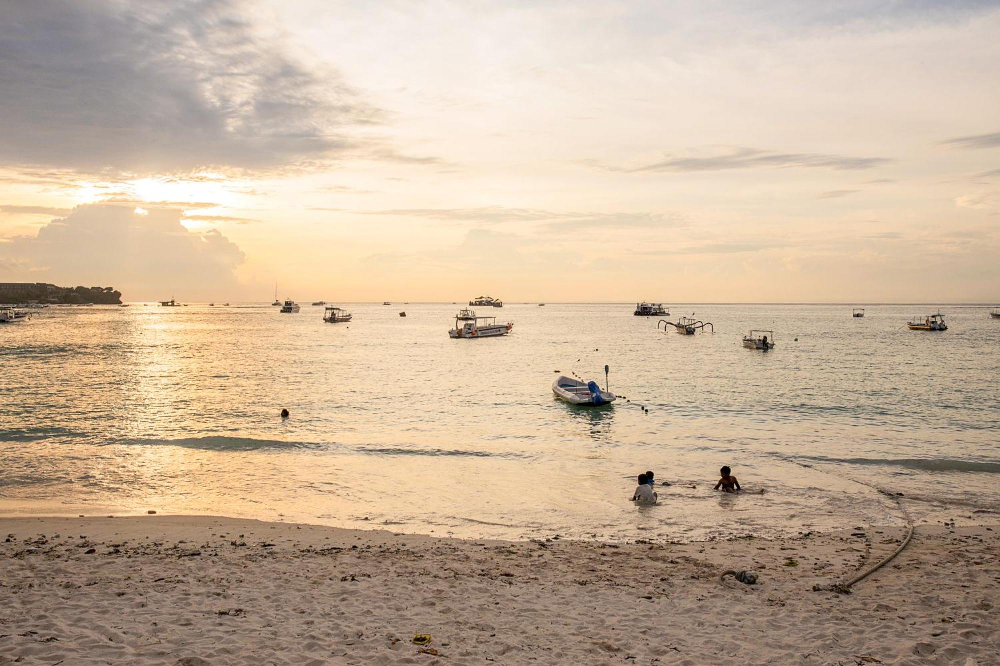 Villa Lanie Lembongan エクステリア 写真